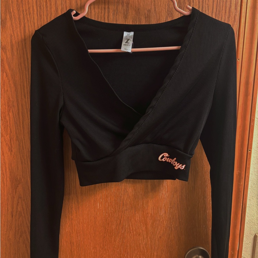 Black Long Sleeve Crop Top with Embroidered Oklahoma State Cowboys Detail